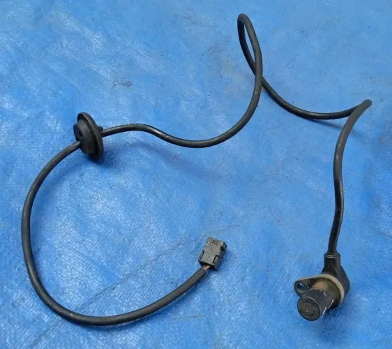 Sensor ABS Traseiro Esquerdo Mercedes E320 1995 - 2002 A2105400617    