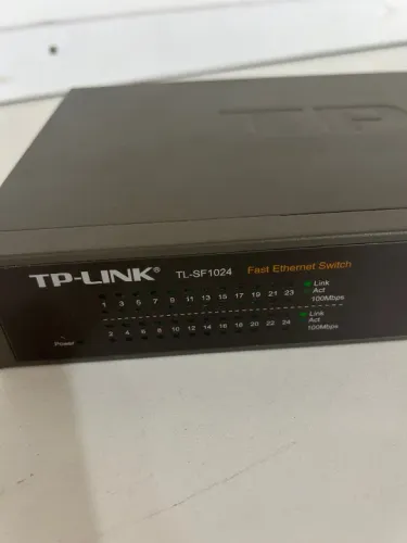Switch TP Link TL-SF 1024 24 portas 10/100Mbps