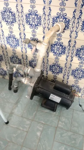 Bomba/motor de poço artesiano quase novo - pouco uso
