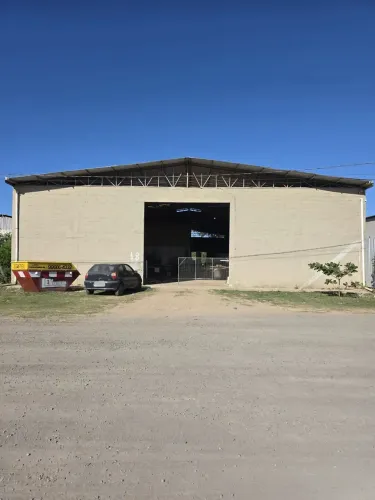 Galpão 700 m² Pé Direito de 6 metros em Pontal das Garças - Vila Velha  ES