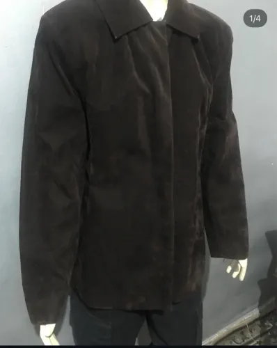 Casaco de Suede Marrom Elegante