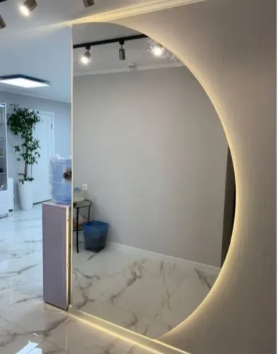 Espelho Decorativo com Iluminação LED
