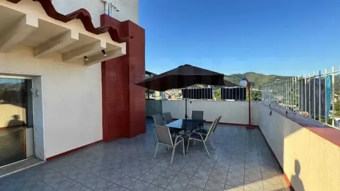 Cobertura Linear na Pau Ferro