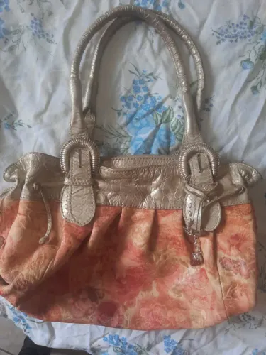 Bolsa de ombro feminina em couro