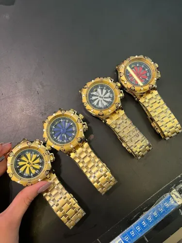 Relógios 2por 80 Reais Dourados com Design Exclusivo
