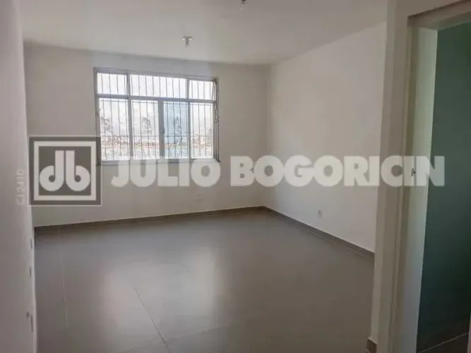 Sala : / Comercial / Portuguesa