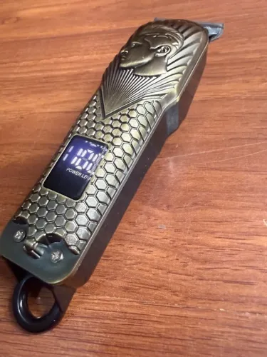maquina smart cort recarregavel com visor digital de carga cortar cabelo barba pelos corpo