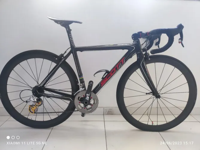 Scott Adict R1 IMP HMX Carbon.