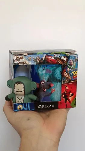 Xícara Disney Pixar