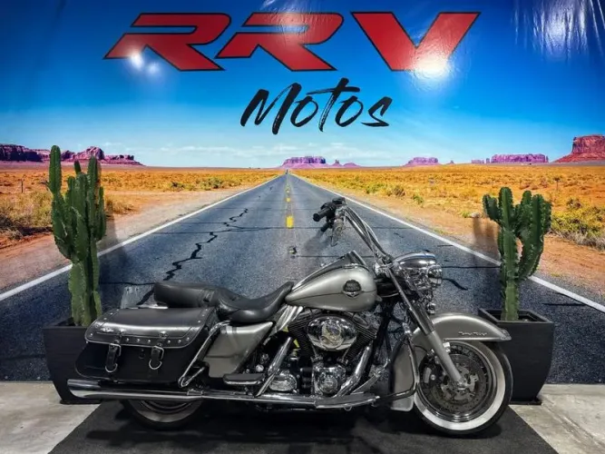 HARLEY-DAVIDSON FLHRC 2008