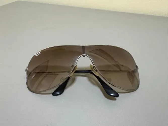Óculos de sol Ray Ban em ótimo estado