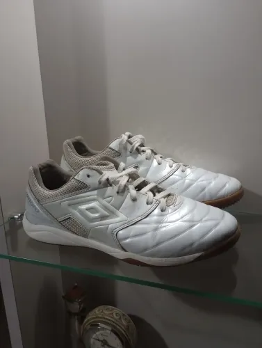 Chuteira Umbro N/32