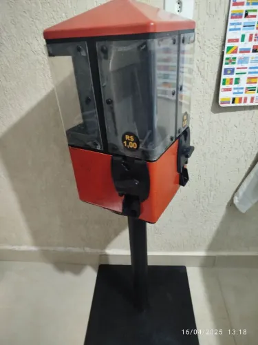 Máquina de Venda de bolinhas 