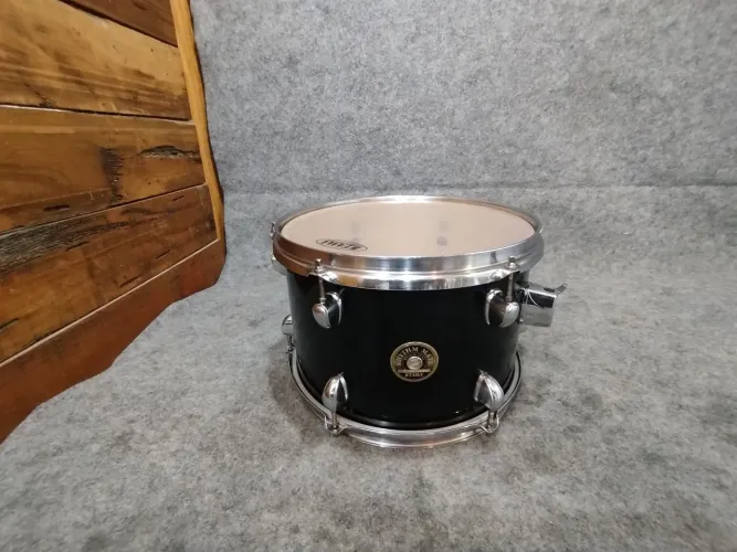 * Tom 12" x 8" Tama Rhythm Mate em Bom Estado.