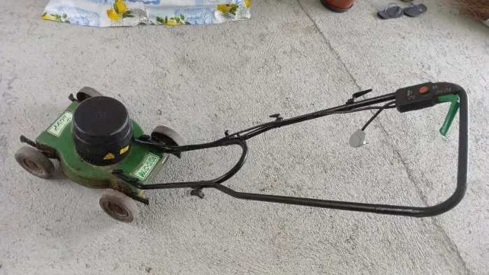 Cortador de Grama Elétrico Trapp MC 20L - Usado em Bom Estado