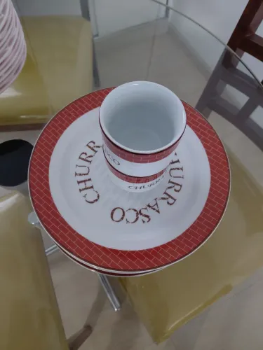 Conjunto de Pratos 08 pecas para Churrasco