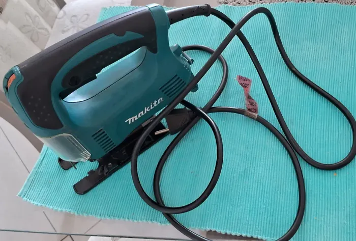 Serra tico-tico 4327 Makita