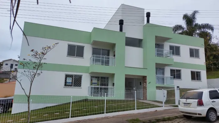 Apartamento em Santo Amaro da Imperatriz! (Aceito troca)