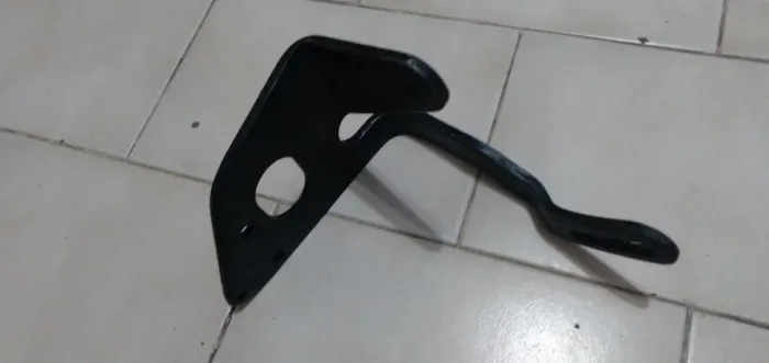 Suporte do compressor do ar condicionado opala C 20 a20 trator