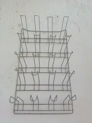 Suporte para copos de ferro