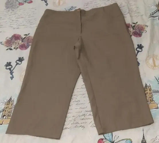 Calça social capri