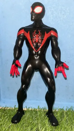 Boneco Marvel Olympus 24 Cm Miles Morales E7697 Hasbro