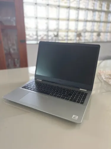 Notebook Dell Inspiron 3501