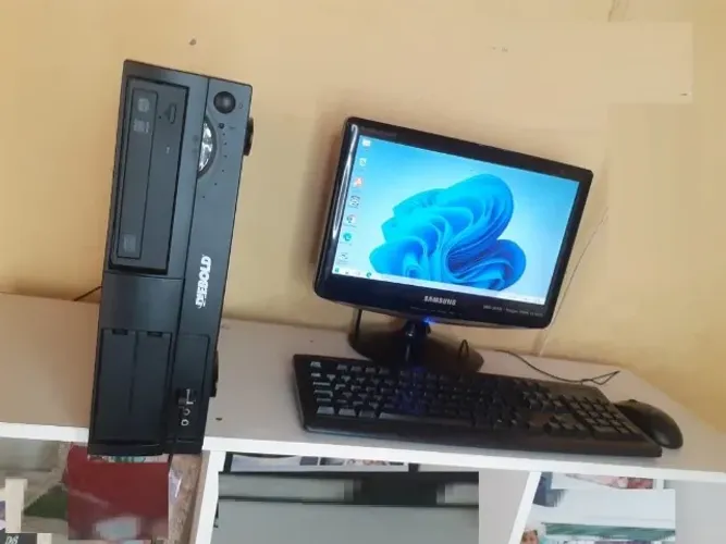 (PC030)PC Computador Intel Core i3-2100 3.3GHz - 4GB RAM, 500GB HD