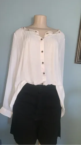 Blusa seda marca Damyler(vendo ou troco)