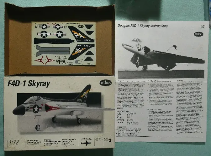 Kit de avião F4D-1 Skyray 1:72 Testors