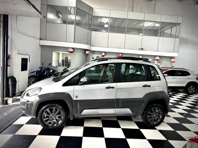 Fiat Idea Adv./ Adv.lock.dualogic 1.8 Flex 5P 2016