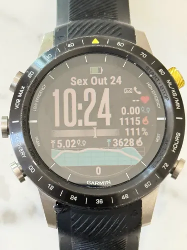 Gramin MARQ ATHLETE Titanium Saphire 100m Multi Sport GPS