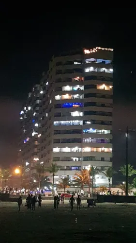 Apartamento frente ao mar Caicara Praia Grande (reveilon ja alugado)