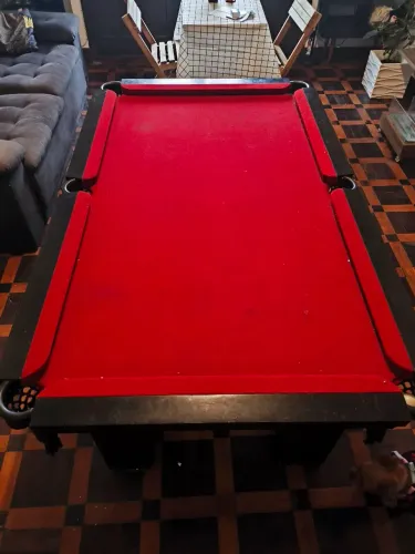 Mesa de Bilhar Vermelha com Preto