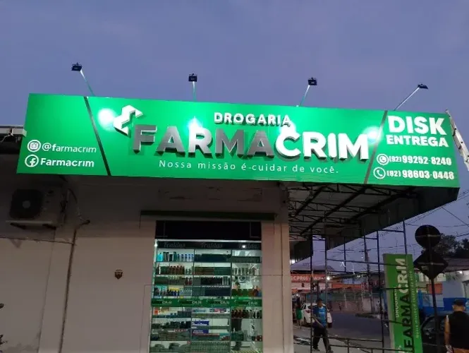 Fachada comercial em lona impressa, banner, adesivo e muito mais!