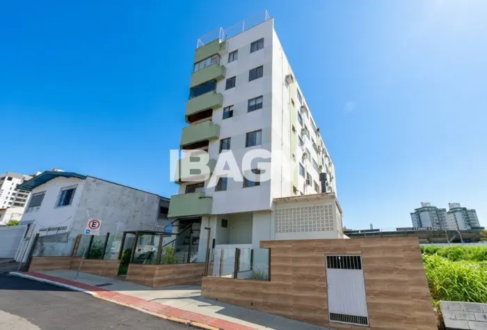Excelente Apartamento 3 dormitório(s) em Estreito - Florianópolis