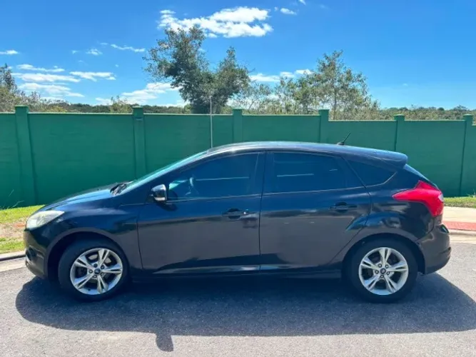 Ford Focus 1.6 S/se/se Plus Flex 8v/16v 5P 2014
