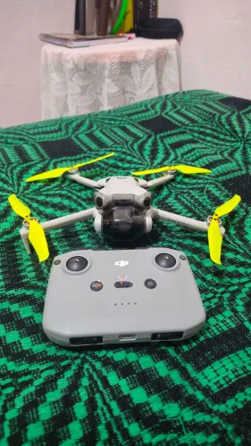 Drone DJI mini 4 pro FlyMore combo