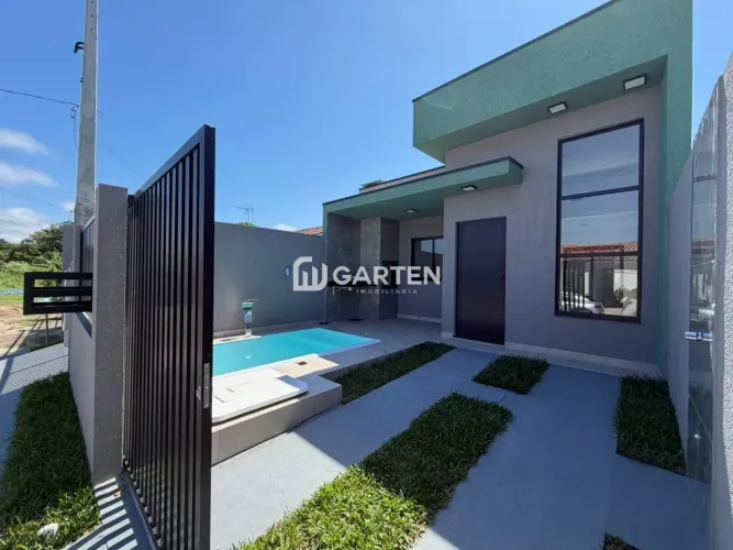 Casa com piscina no Balneário Caravelas em Matinhos PR