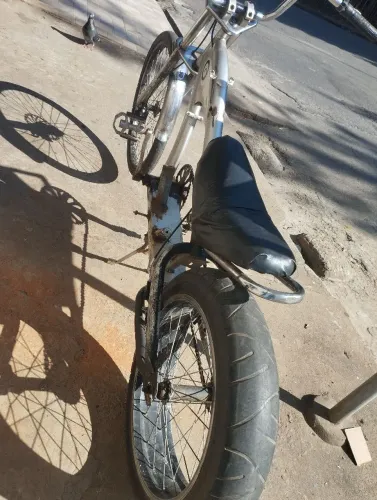 Bike Chopper com suporte pra motor.