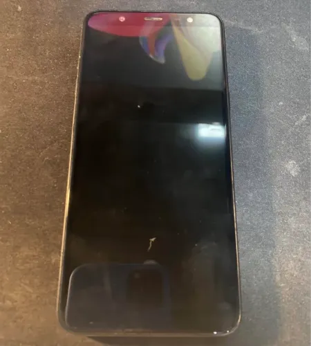 Celular Samsung J8