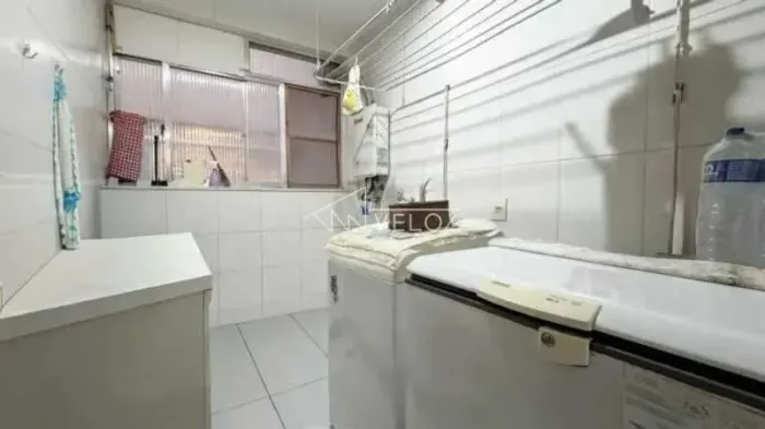 Apartamento : / Residencial / Cosme Velho