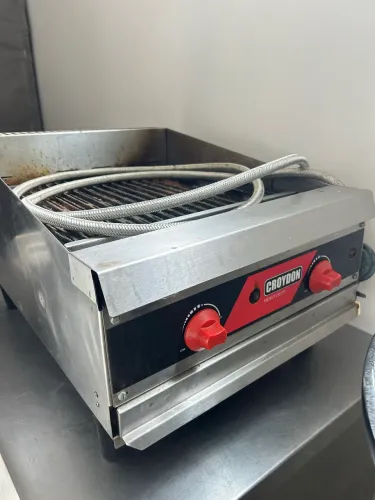 Churrasqueira à Gás Profissional Broiler
