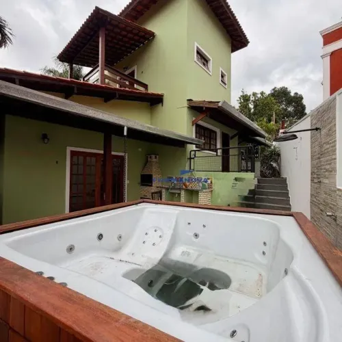 Nova Higienópolis - Casa com 3 quartos (suíte) para alugar, 300 m² por R$ 8.000/mês - Gran