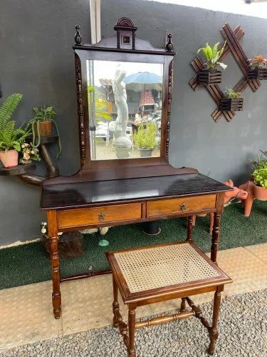 Linda Penteadeira madeira de leite