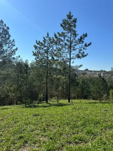 1.000 m² em Mairinque a 5 min do centro e 7 min da Raposo