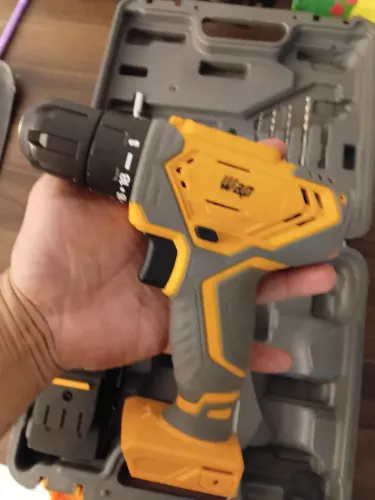 Parafusadeira e Furadeira Wap 12v