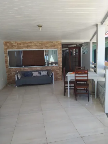 Linda Casa de Frente para a orla de Guaxindiba 