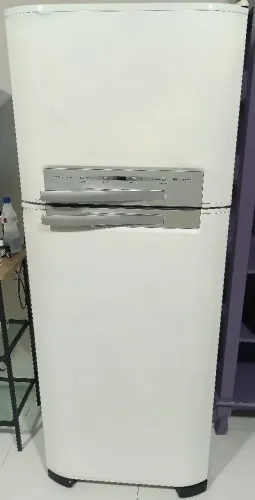 Vendo Geladeira Eletrolux 460 L