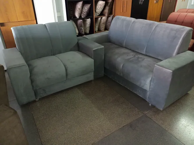Conjunto sofá 3 e 2 lugares cinza 